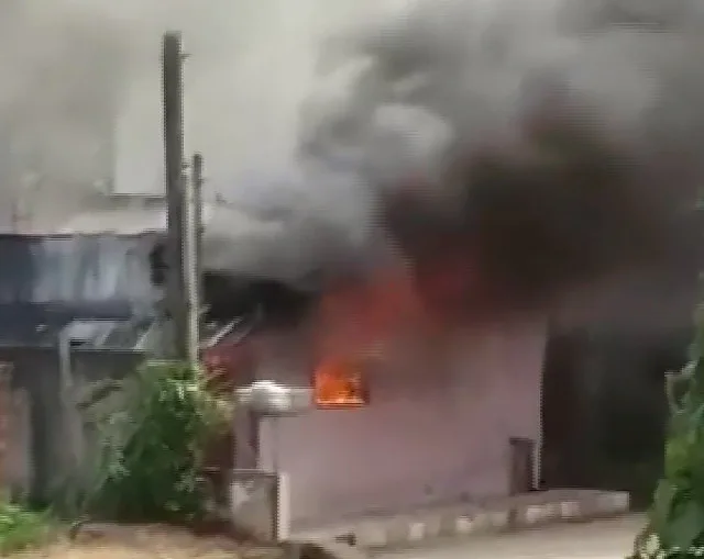 Família perde tudo após incêndio em casa no município de Guarapari