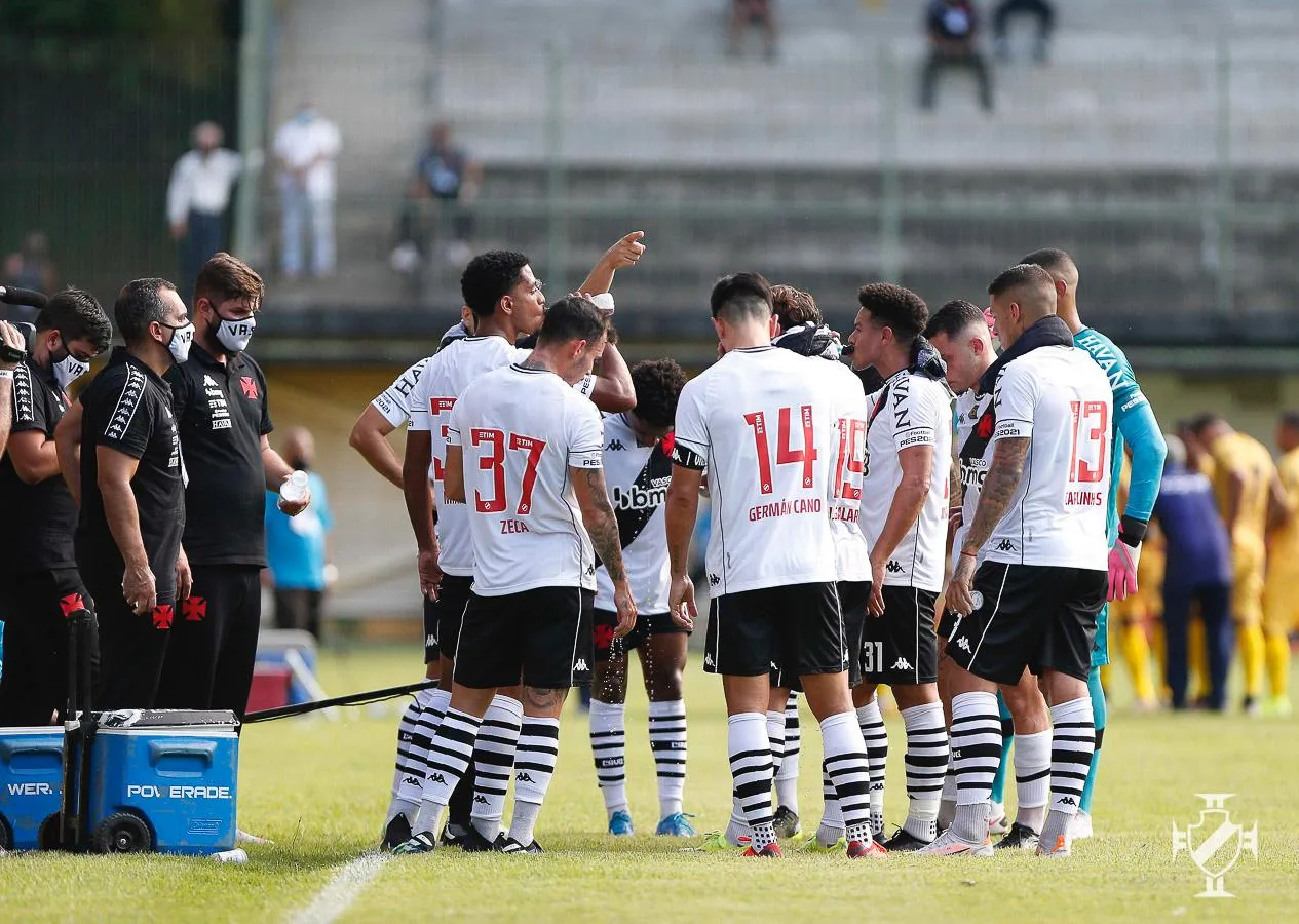 Em jogo com homenagem a Barbosa, Vasco fica no empate por 2 a 2 com o Madureira