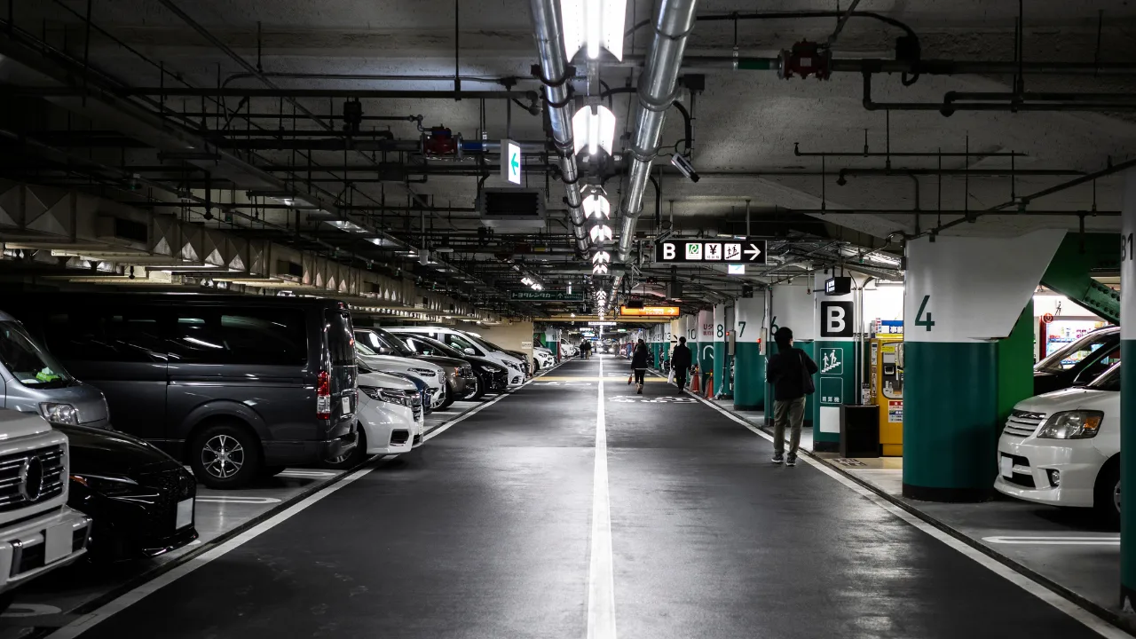 Estacionamento de shoppings de Vila Velha têm onda de assaltos; saiba os direitos das vítimas