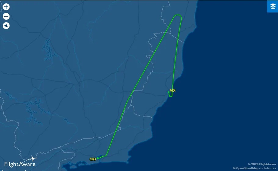 Avião faz pouso de emergência no Aeroporto de Vitória após problema em motor