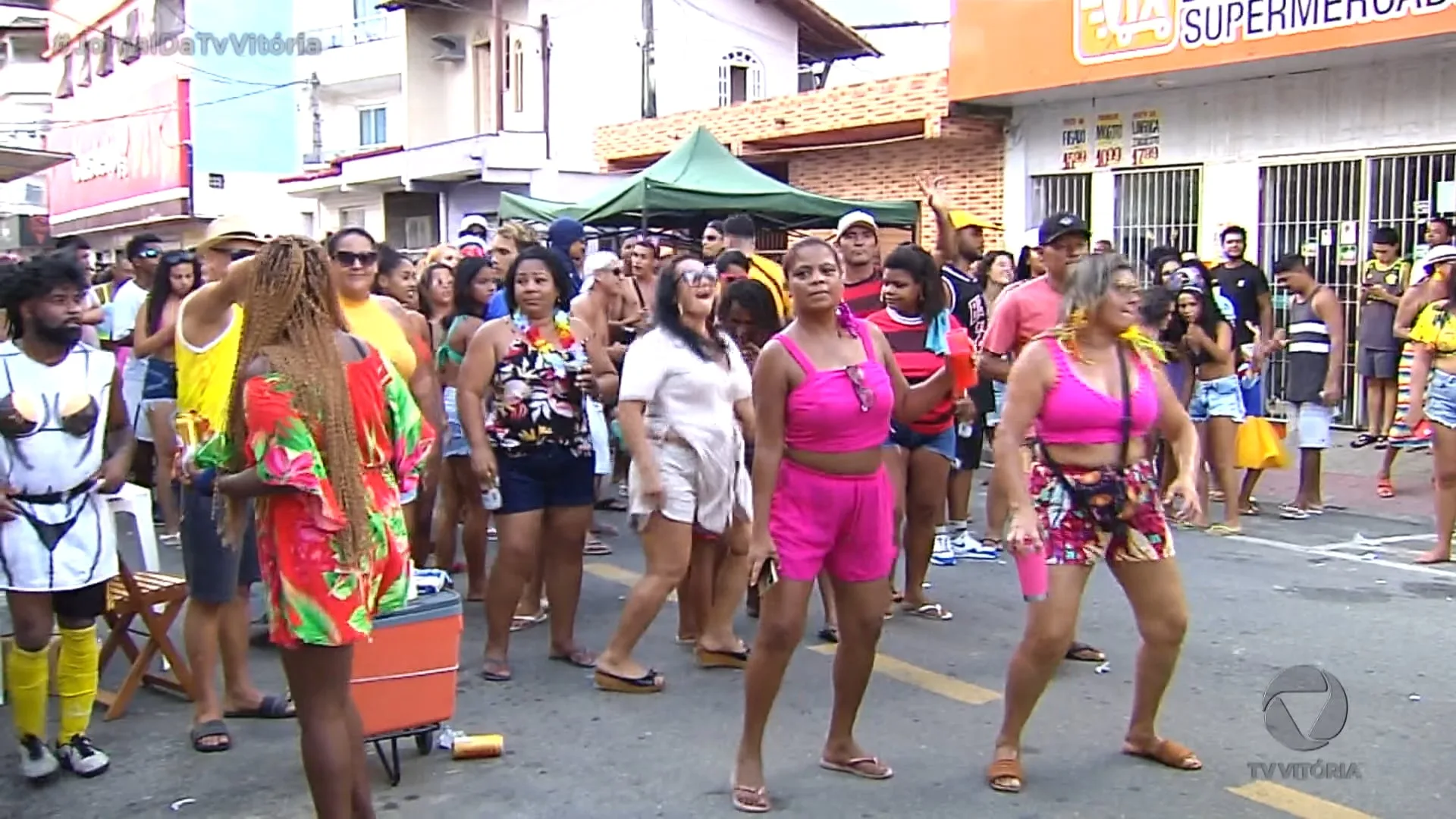 FOLIA CHEGANDO E A EXPECTATIVA EM RESTAURANTES E DISTRIBUIDORAS É GRANDE.