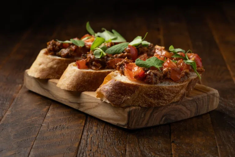 Prático e rápido: confira receitas de petiscos para a festa de Réveillon