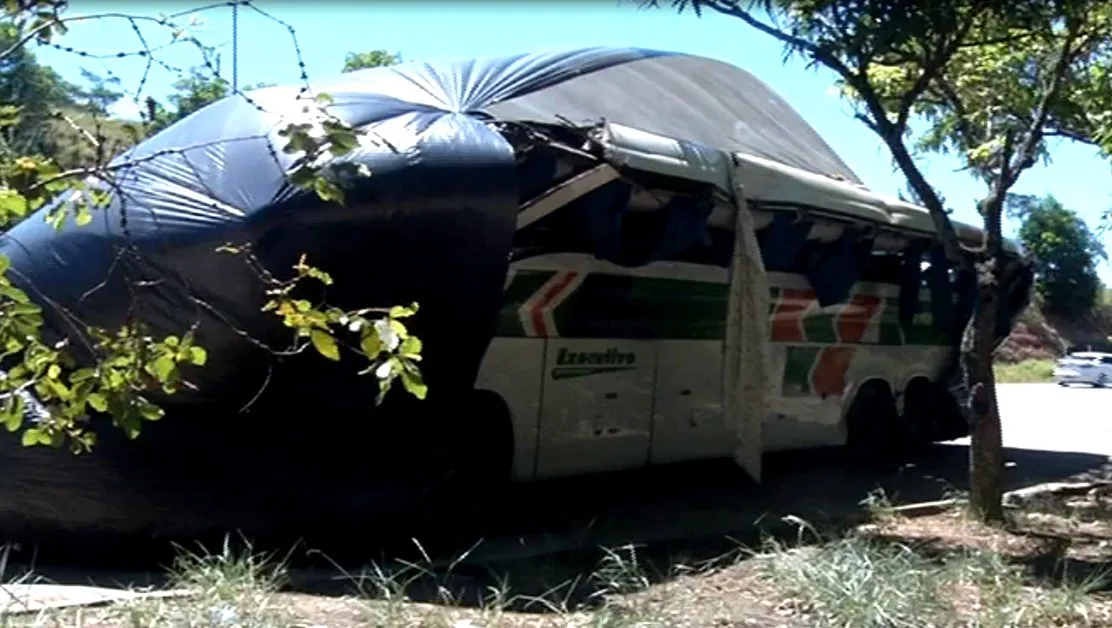 Motorista pode ter dormido ao volante em acidente que deixou nove mortos na Serra