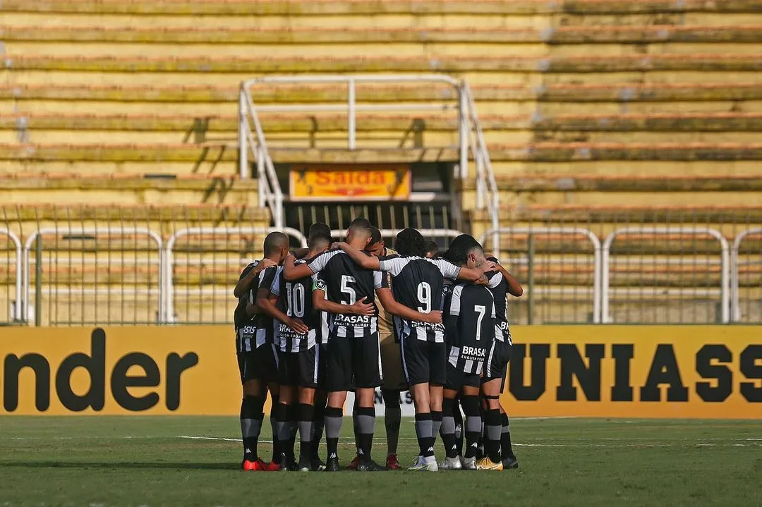 Botafogo perde para o Operário fora de casa e vê G4 mais distante na Série B