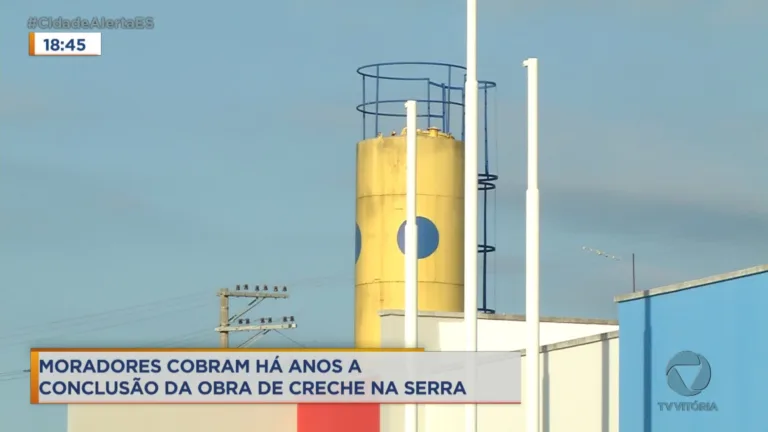 Moradores cobram há anos a conclusão da obra de creche na Serra