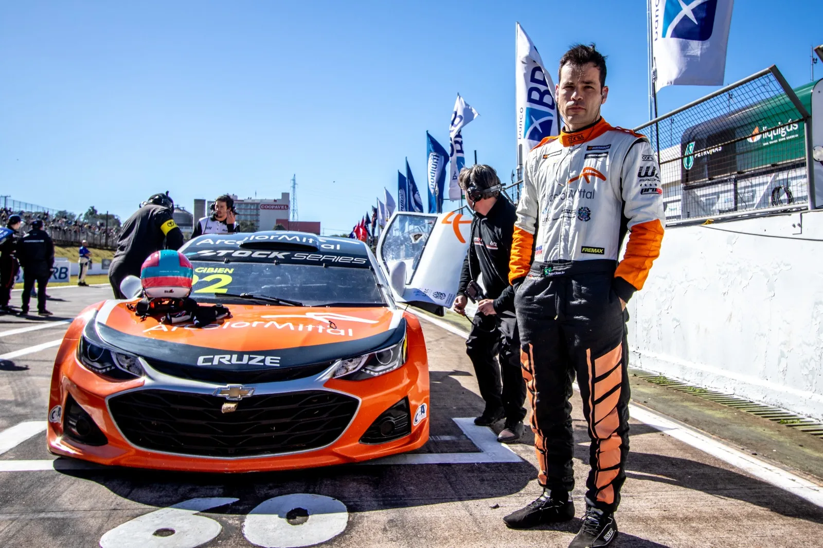 Capixaba Hugo Cibien faz balanço na metade da temporada da Stock Series