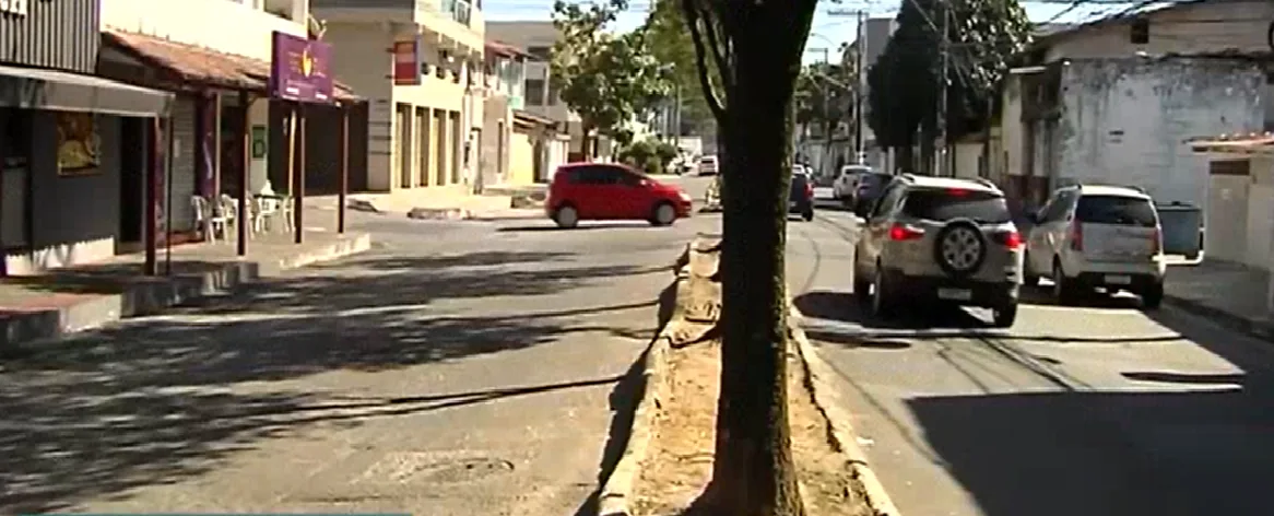 Mulher tem bicicleta roubada ao lado de casa em Vila Velha