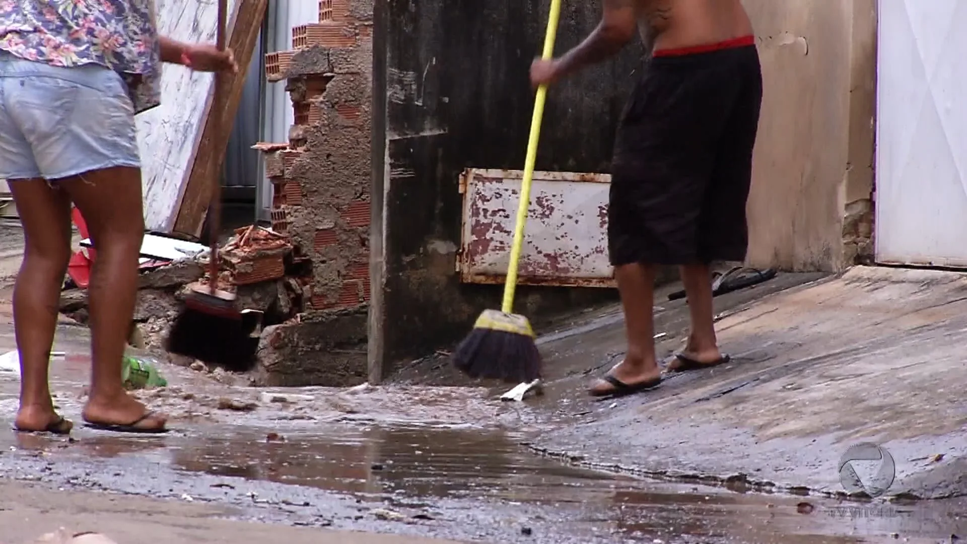 Rede de solidariedade para ajudar vítimas da chuva