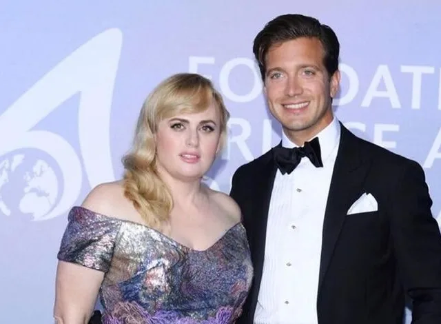 Relacionamento de Rebel Wilson e Jacob Busch chega ao fim