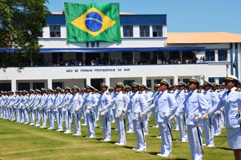 Marinha abre 26 vagas com remuneração inicial de R$ 9 mil