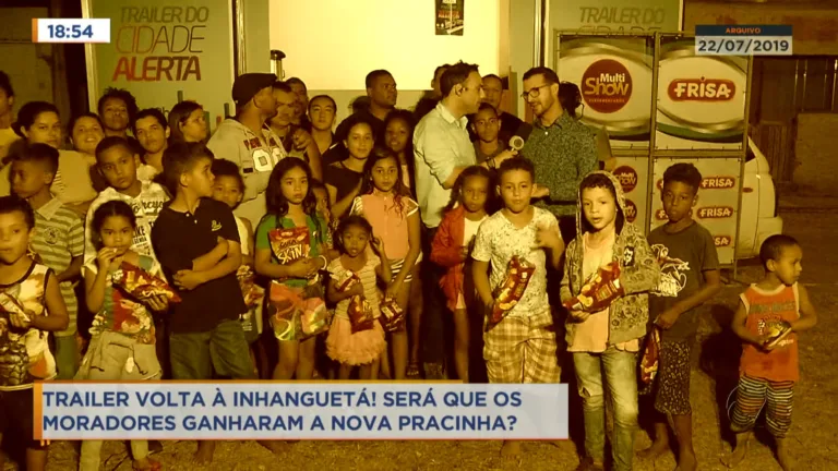 Moradores de Inhanguetá têm reivindicação atendida com nova pracinha