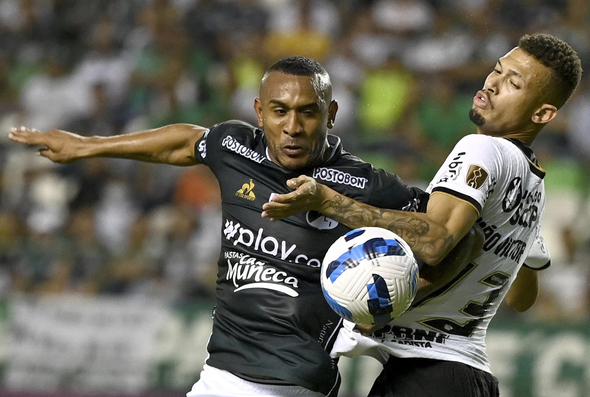 Corinthians e Deportivo Cali desperdiçam pênaltis e empatam na Libertadores