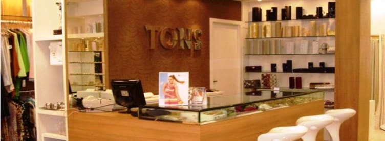 Loja Tons seleciona vendedora, gerente e costureira