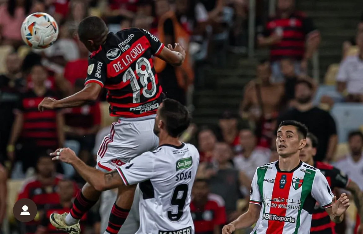 Flamengo vence o Palestino e dorme na liderança do Grupo E da Libertadores