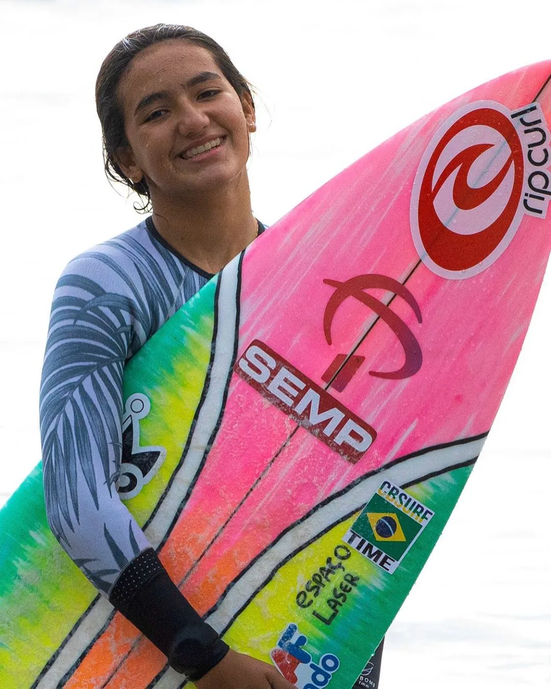 Irmã de Gabriel Medina, Sophia Medina renova contrato de patrocínio por mais dois anos