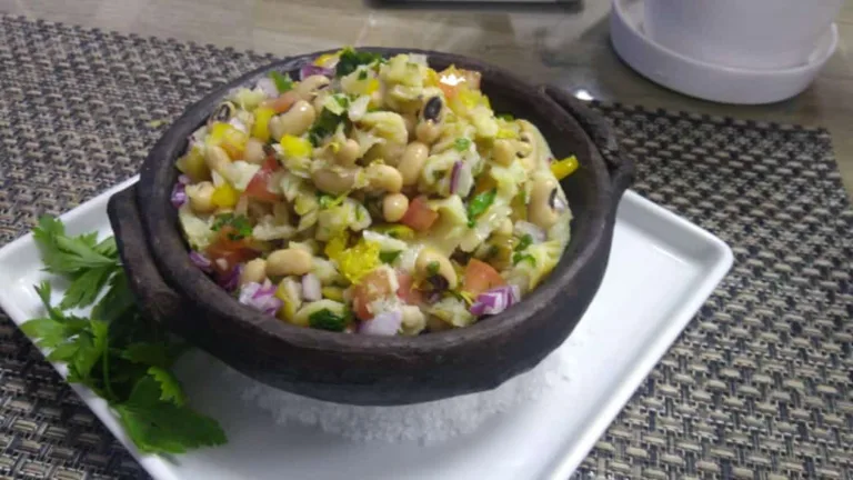 salada de feijão fradinho com bacalhau