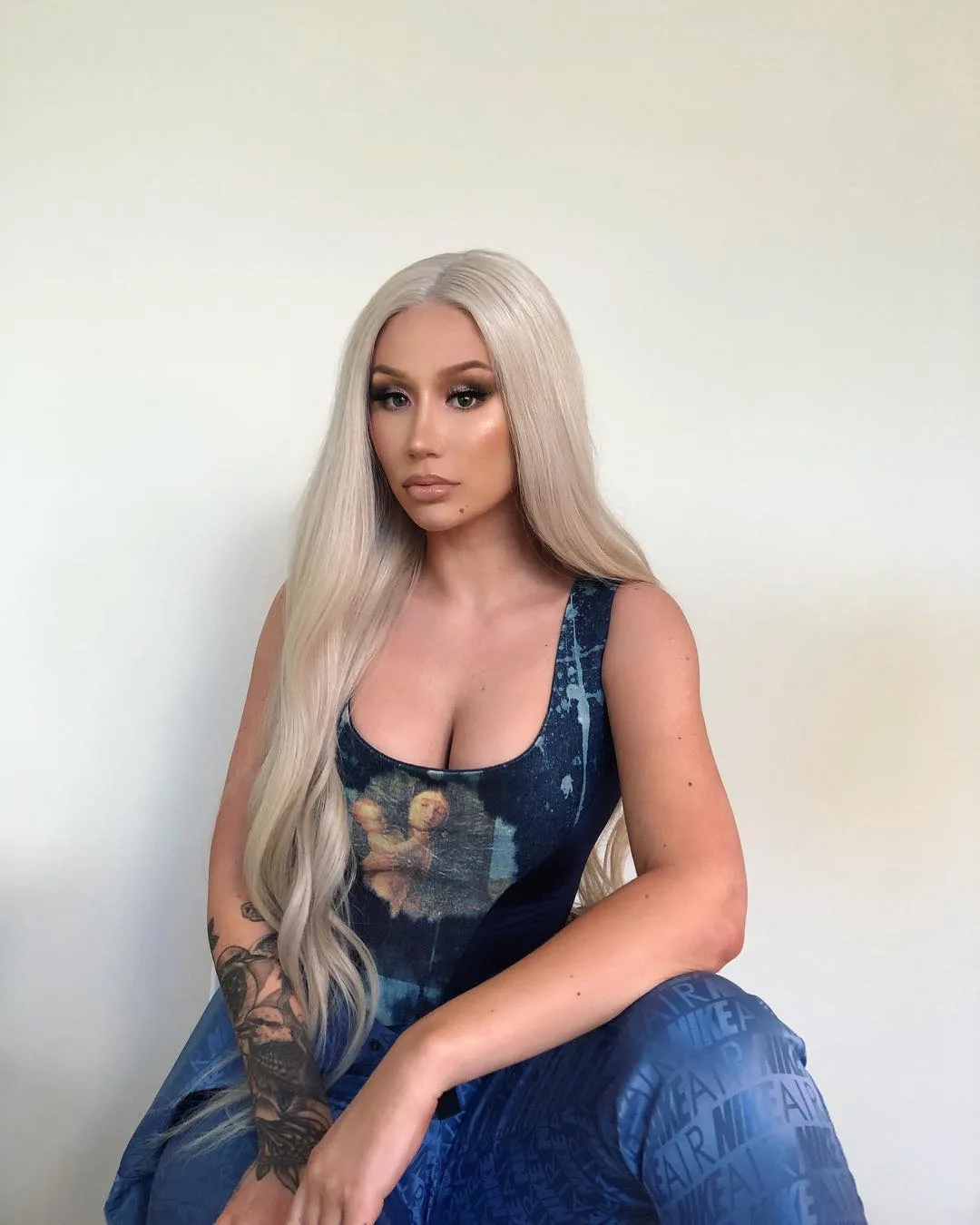 Rapper Iggy Azálea mostra novo disco no Brasil