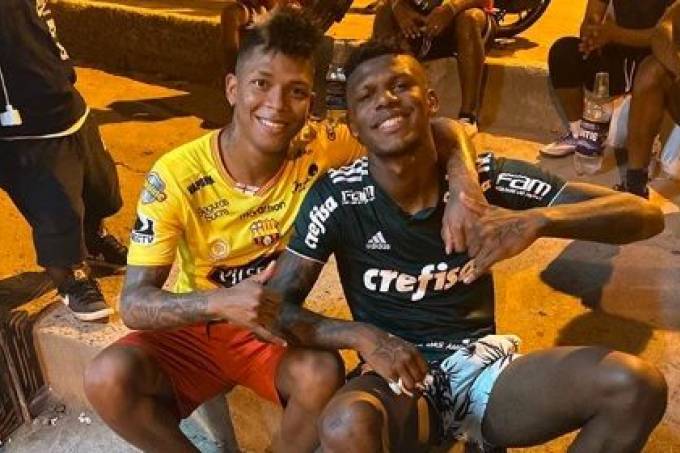 Foto de Arboleda com camisa do Palmeiras enfurece torcedores do São Paulo