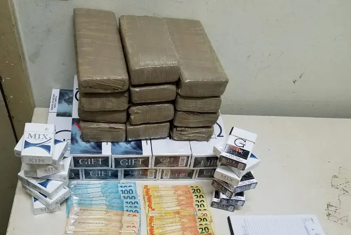 Polícia apreende 10 kg de maconha e suspeitos são presos em Cariacica