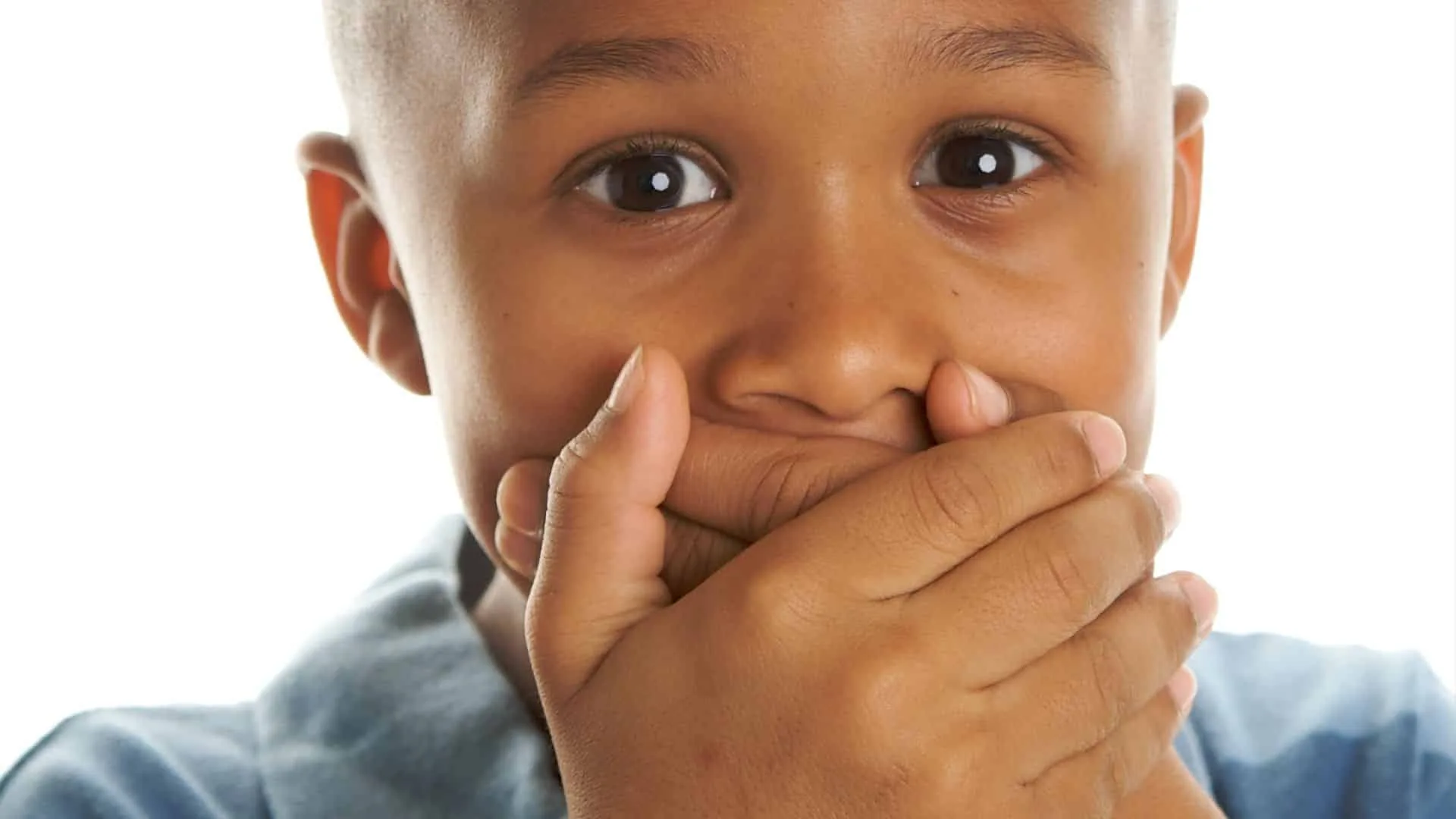 Meu filho bateu o dente de leite, o que fazer?