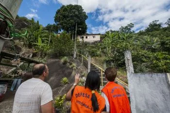 Defesa Civil em vistoria no bairro Moscoso