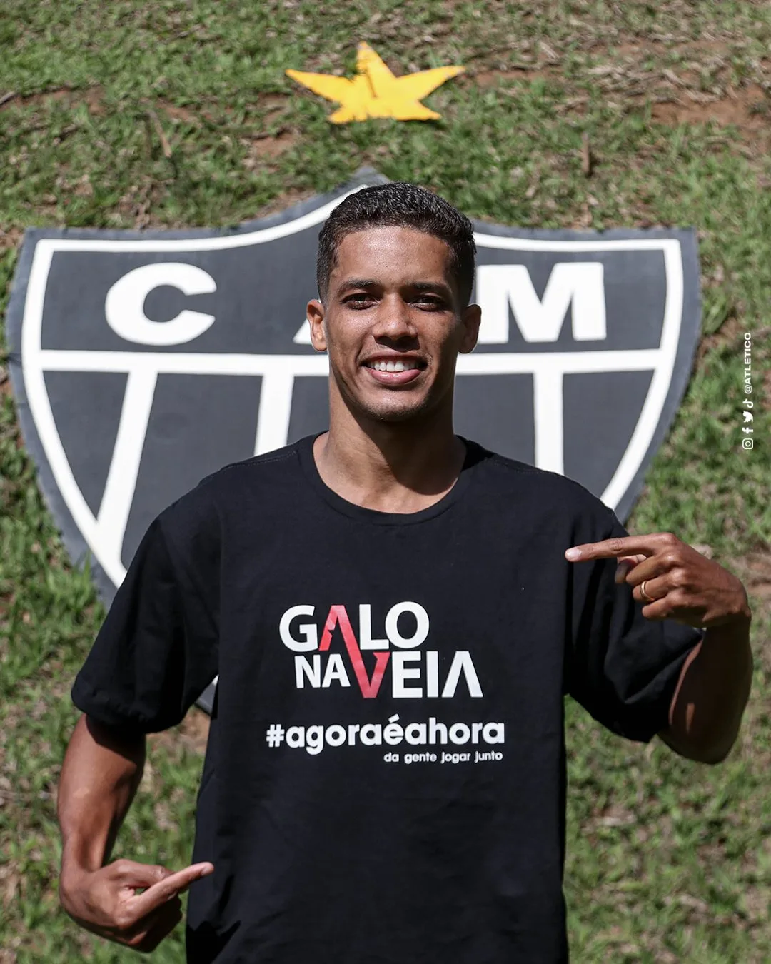 Atlético-MG anuncia chegada do meia-atacante Pedrinho: 'Vamos ter muito sucesso'