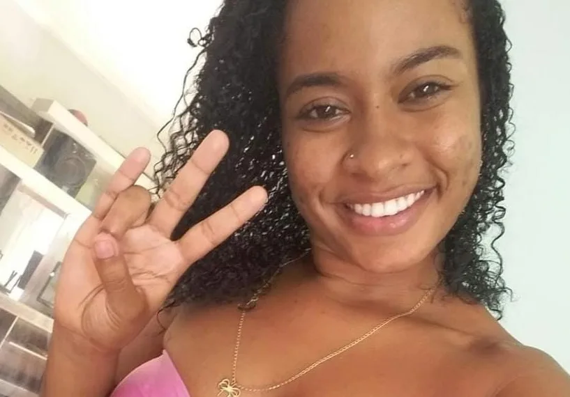 Jovem é assassinada dentro da própria casa em Cariacica