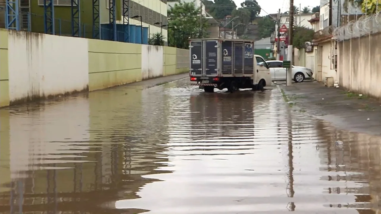 Alagamentos afetaram 70% das cidades capixabas em 2020, aponta IBGE