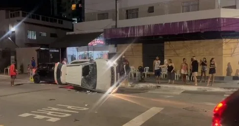 Acidente com três carros deixa criança ferida em Vila Velha