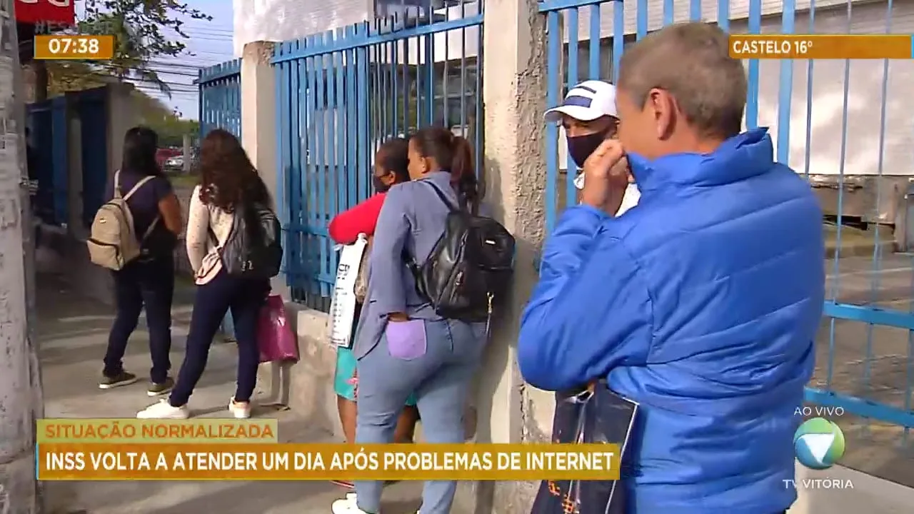 INSS volta a atender após problemas de internet