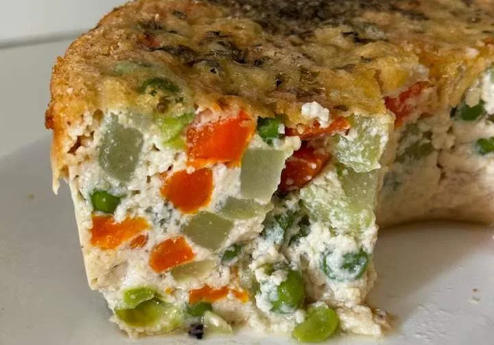 Receita: aprenda a fazer uma torta salgada de legumes sem glúten