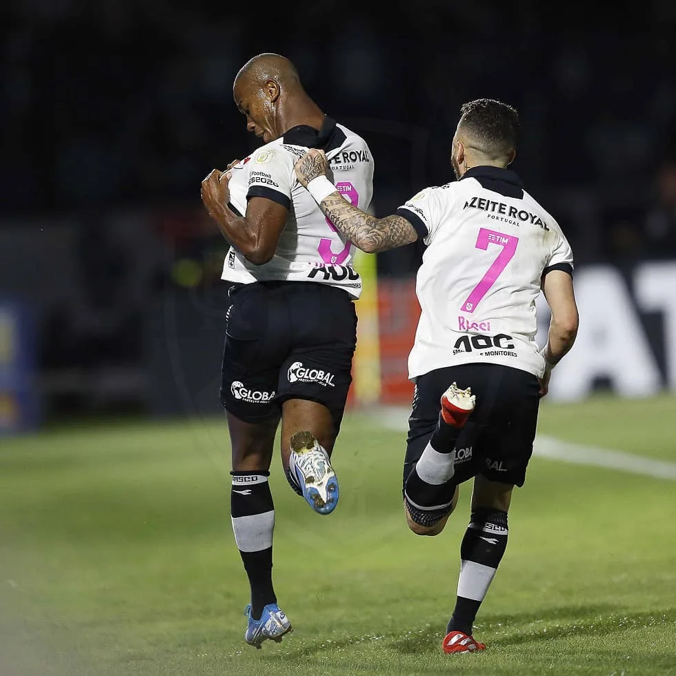 Embalado, Vasco desafia o Inter no Beira-Rio para mirar Libertadores