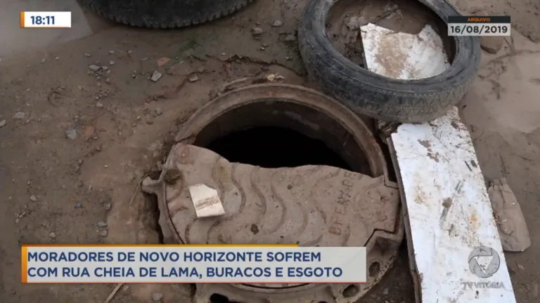 Moradores de Novo Horizonte reclamam de rua cheia de buracos, lama e até esgoto