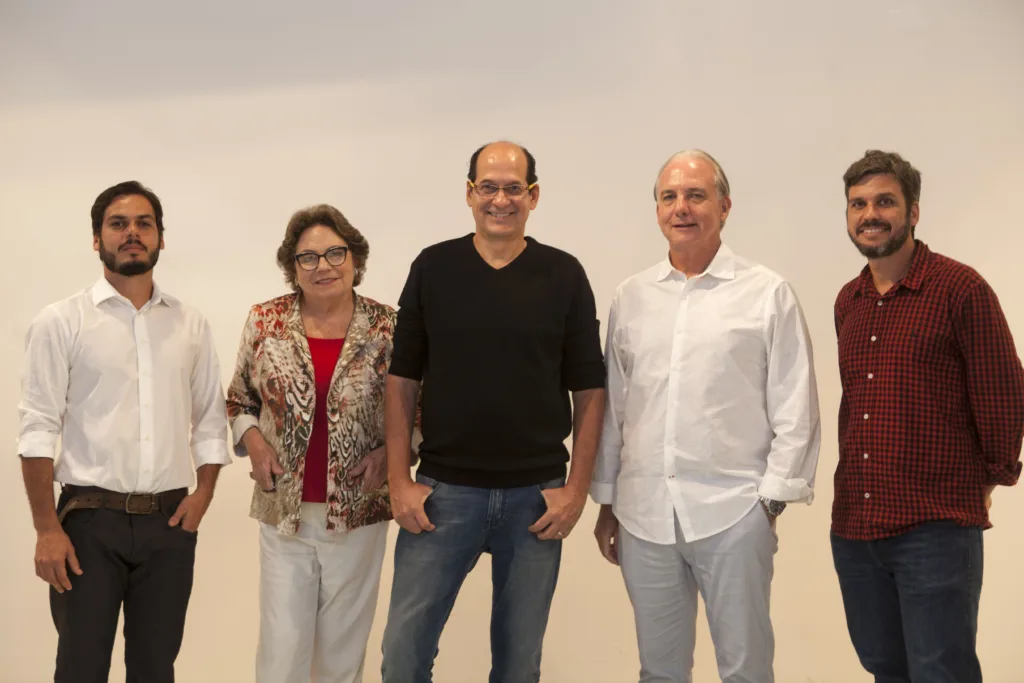 18/11/2015. Coletiva de Lançamento da Duca. Na foto Toni, Cecília,Queiroz Filho,Viriato e Manuel Cavalcanti. Foto:Daniela Nader.