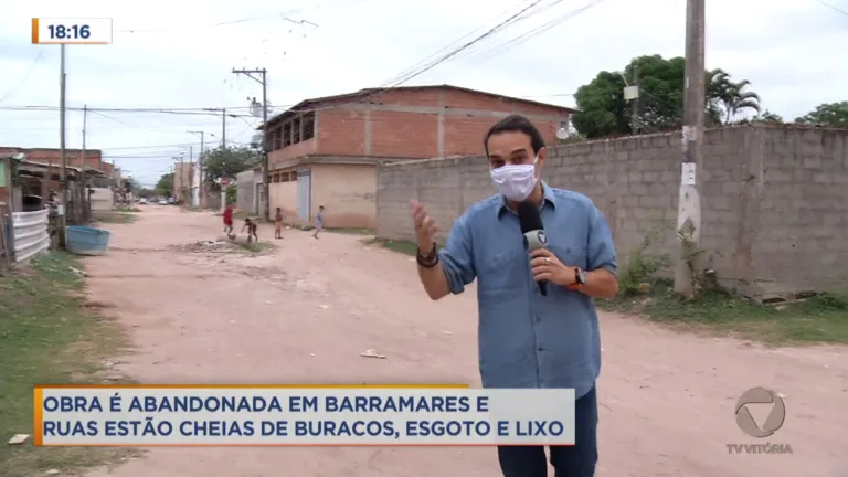 Comunidade reclama de abandono de obra, esgoto e lixo nas ruas