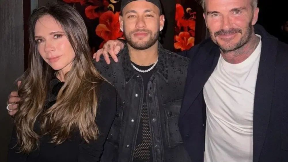 Trio MSN de volta? Beckham e Neymar brincam com os fãs