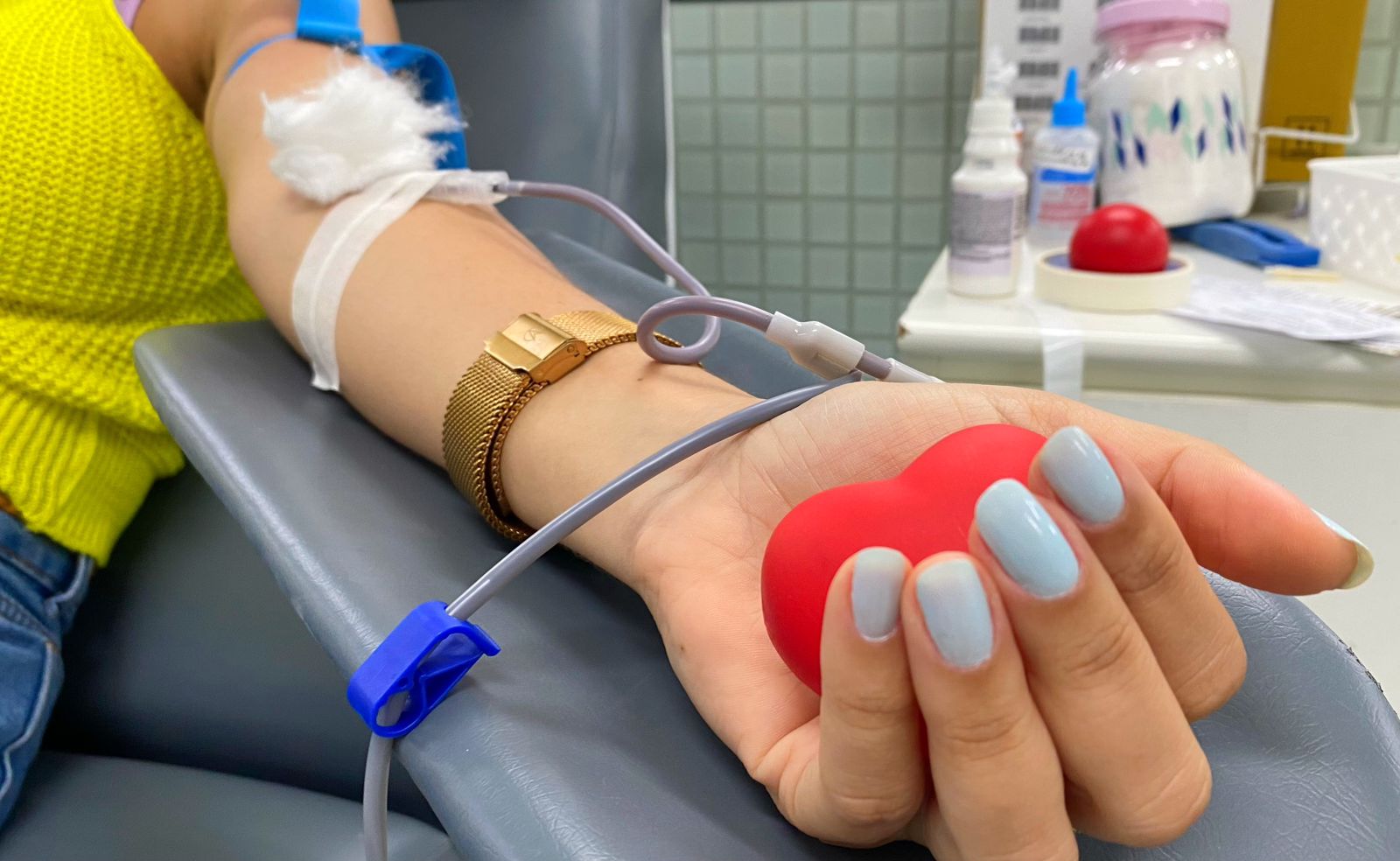 Hemoes realiza coleta de sangue em shopping de Vila Velha; saiba quando