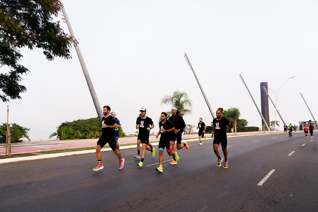 Olympikus promove treino e entra na contagem para Maratona Int. de POA