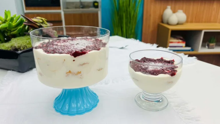 Receita de sobremesa fácil: como fazer pavê de creme de leite Ninho