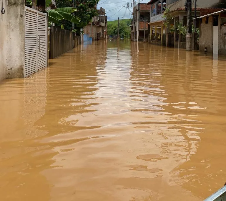 Chuvas no ES: Bom Jesus do Norte decreta situação de emergência