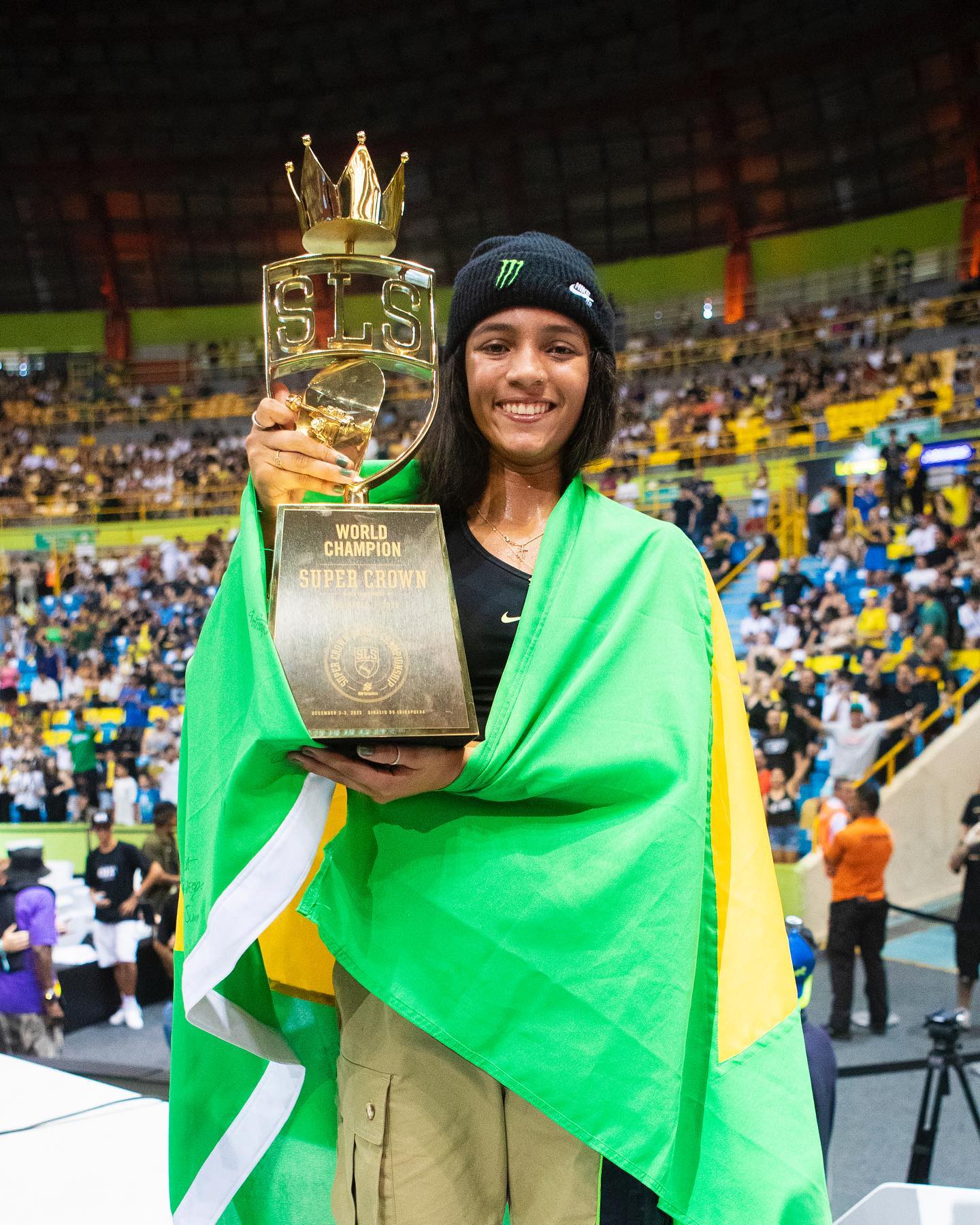 Rayssa Leal tem nota histórica e é campeã da liga mundial de skate street