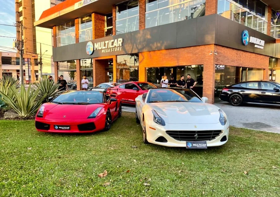 De Ferrari a Porsche: ES terá evento de vips com "desfile" de carros de luxo milionários