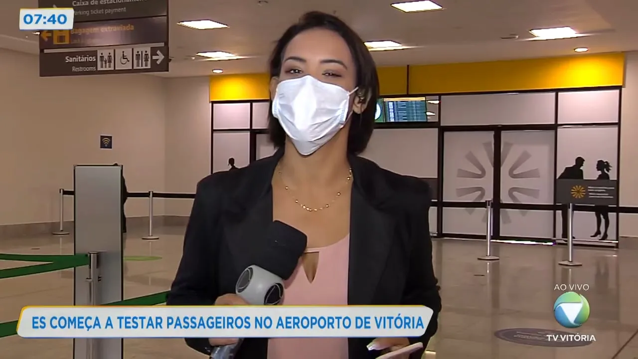 ES testa passageiros no aeroporto