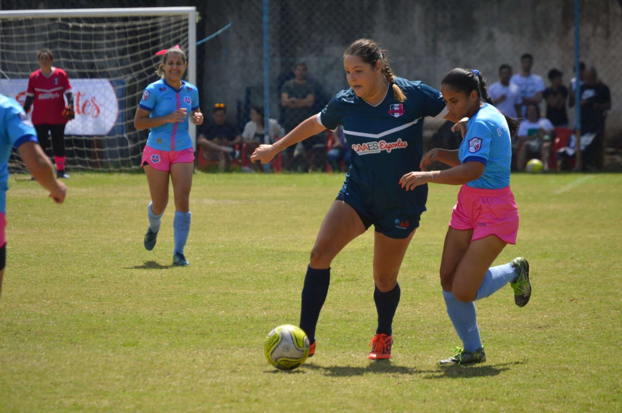 Bola rola para a 1ª edição da Copa da Independência de Fut 7 Feminino, neste sábado (3)