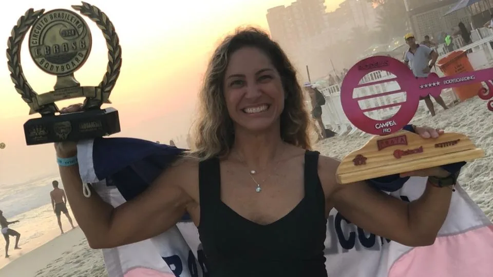 Maylla Venturin é campeã brasileira profissional de bodyboarding