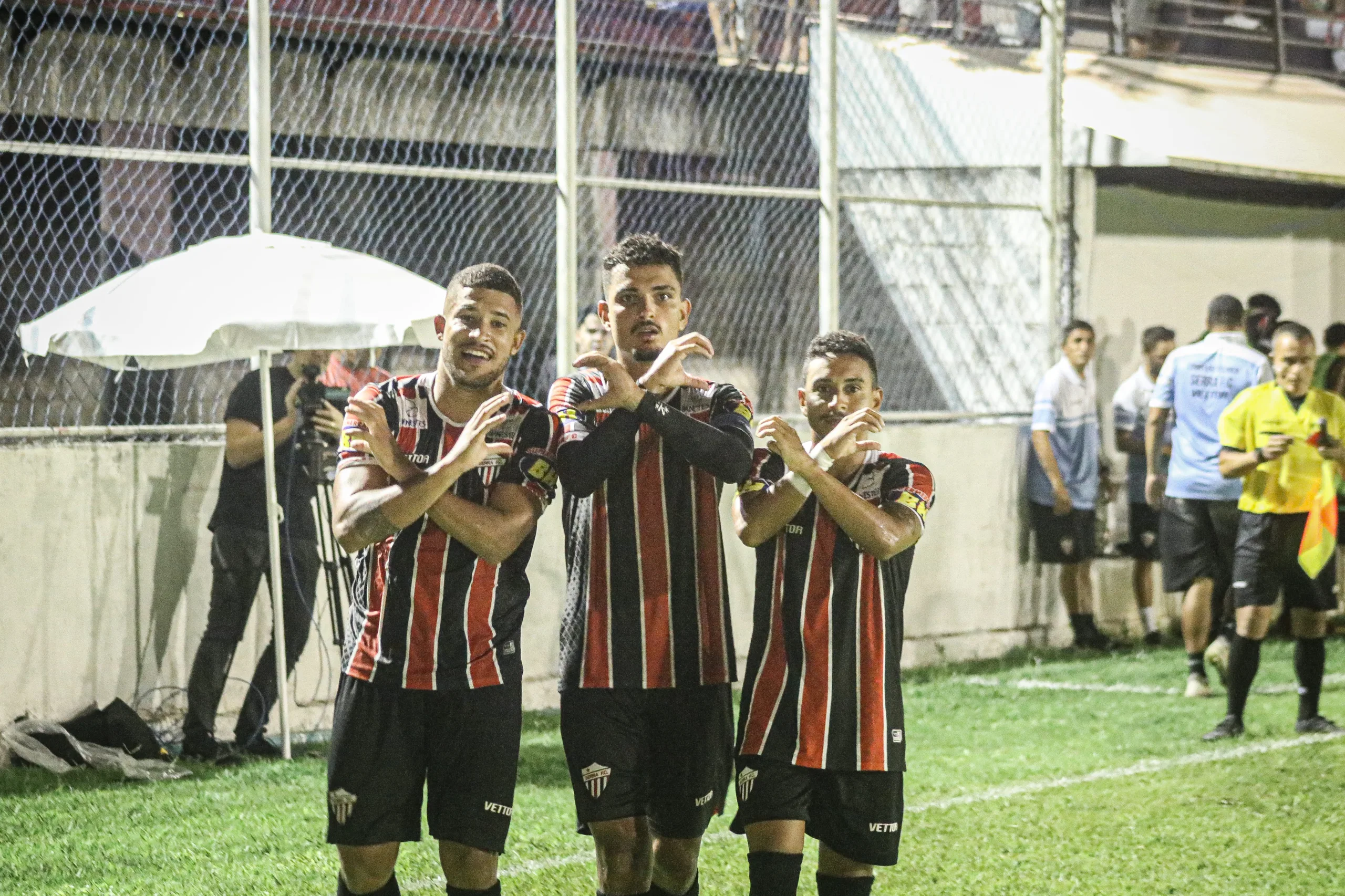 Que estreia! Serra goleia o Jaguaré na estreia do técnico Ney Barreto