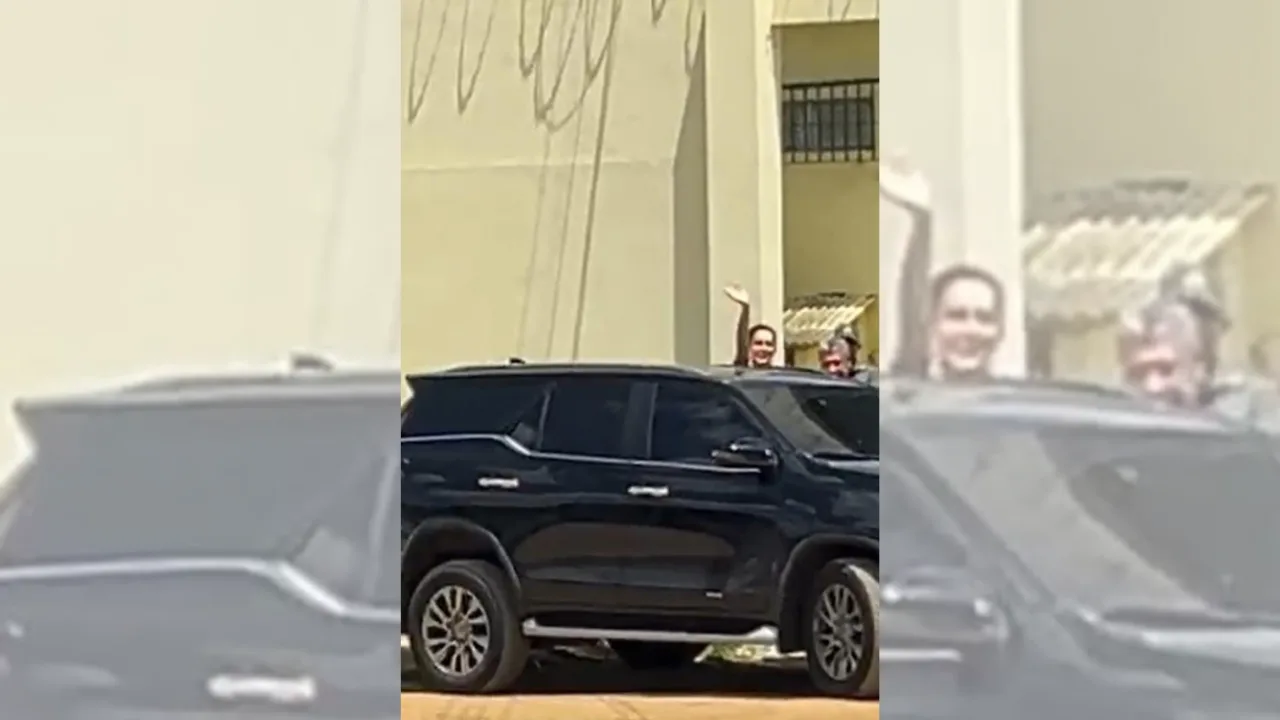 VÍDEO | Deolane Bezerra sai da cadeia após passar 20 dias presa