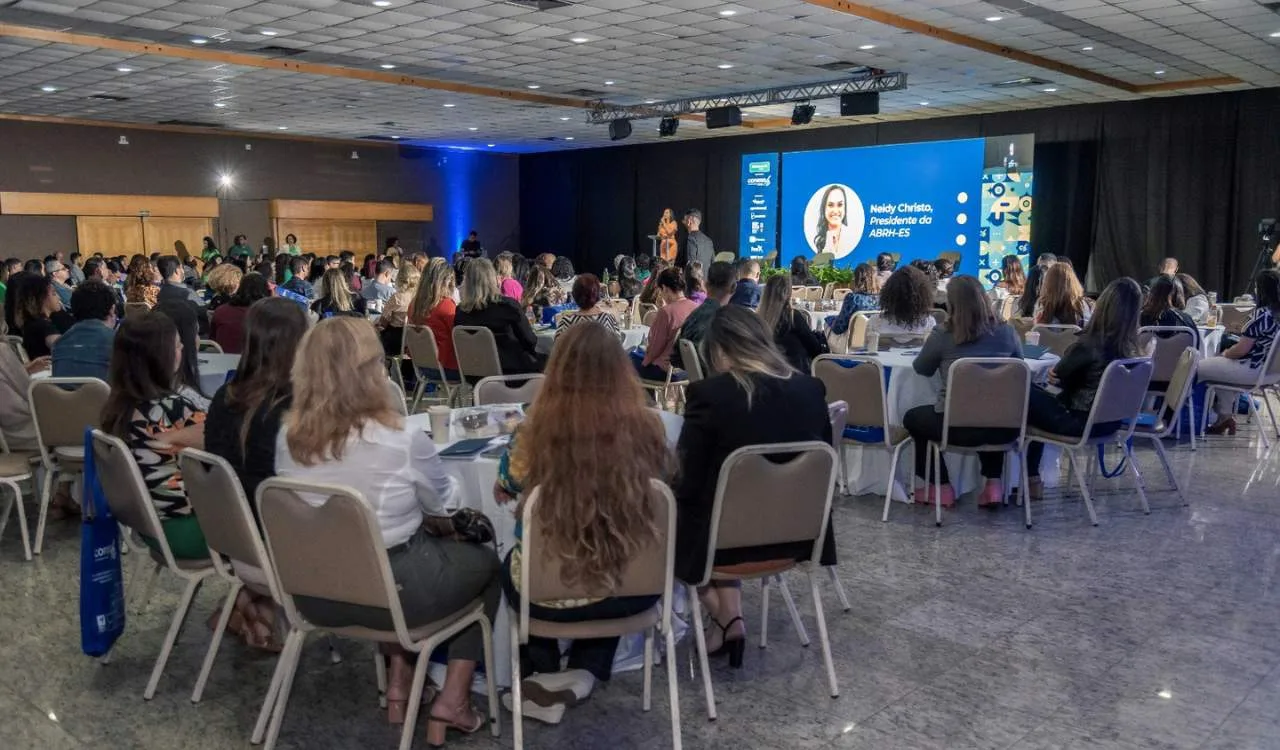 Congresso no ES sobre gestão de pessoas debate felicidade e diversidade