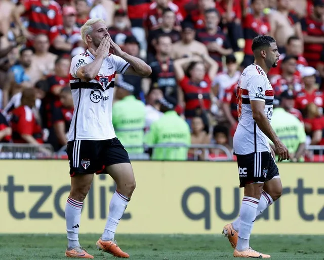 São Paulo a um empate do inédito título da Copa do Brasil