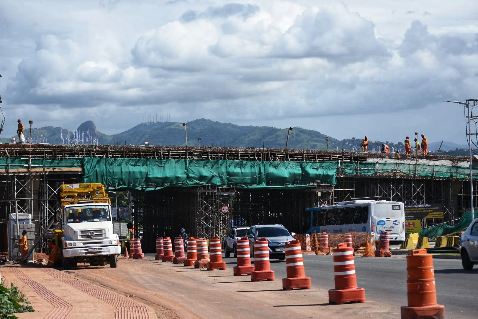 Conclusão de obra no Viaduto de Carapina é adiada. Veja nova data